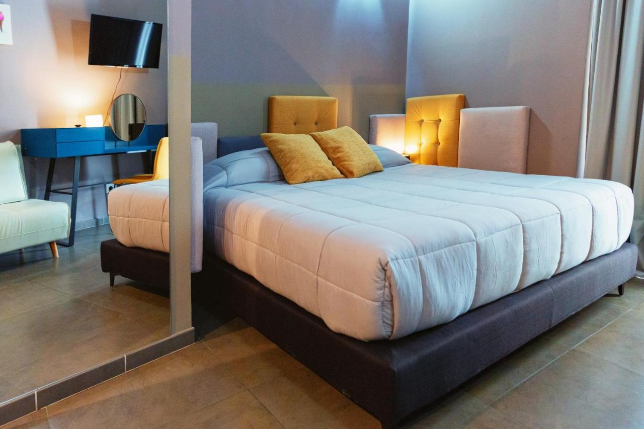 Hotel Eubea Reggio di Calabria Bagian luar foto
