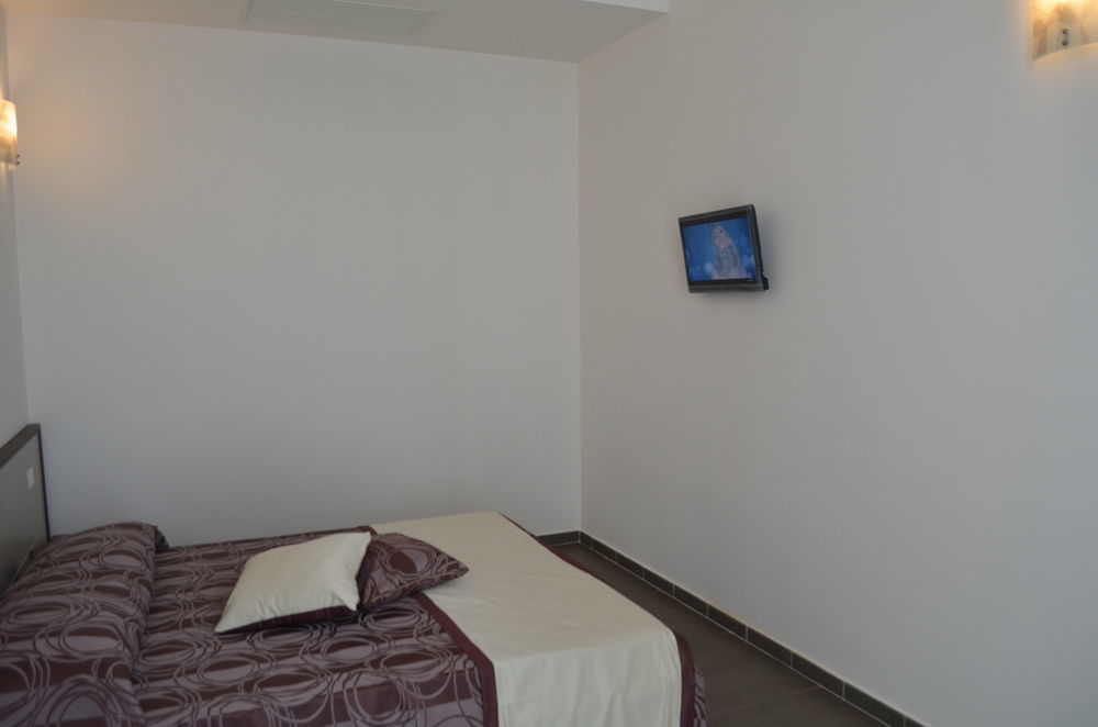 Hotel Eubea Reggio di Calabria Bagian luar foto