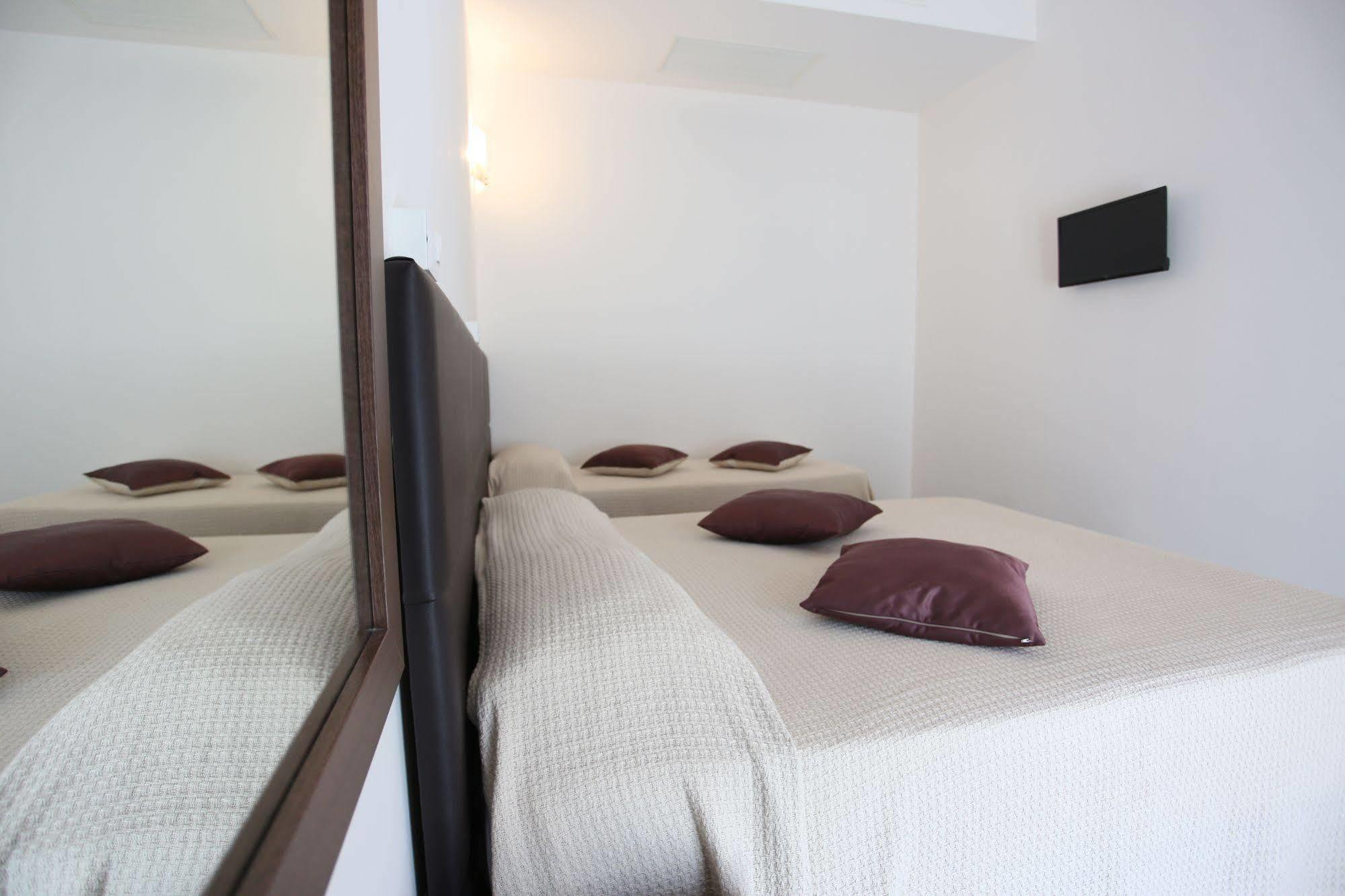 Hotel Eubea Reggio di Calabria Bagian luar foto
